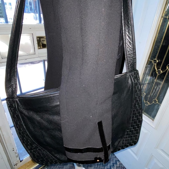Vintage Black Woven Leather Brio Shoulder or Cross Body Purse - Picture 2 of 11